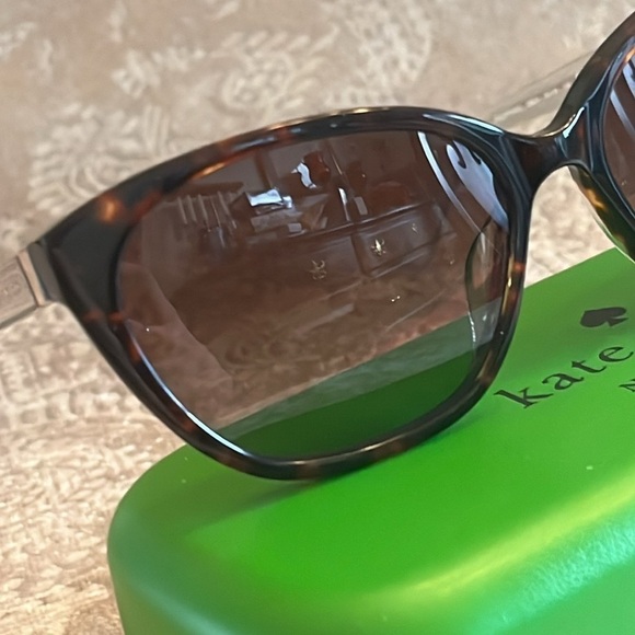 Brand New Kate Spade Philippa Cat Eye Tortoise Polarized Sunglasses Brown Lens - Picture 13 of 16